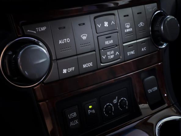 Toyota Highlander II (XU40) Рестайлинг с пробегом 2012 года, цена 2 190 000 рублей, 180157 км, внедорожник, Автокод Объявления