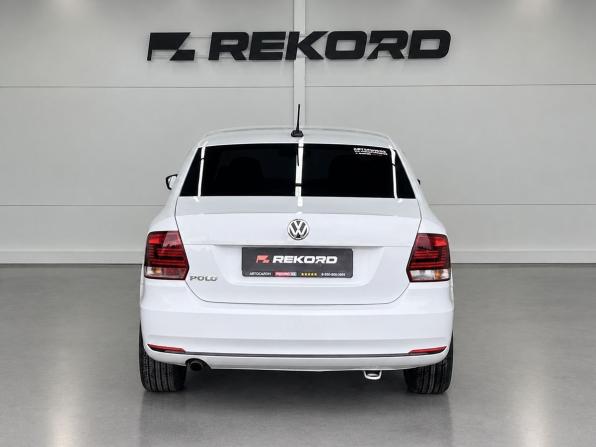 Volkswagen Polo V Рестайлинг с пробегом 2018 года, цена 1 139 000 рублей, 53791 км, седан, Автокод Объявления