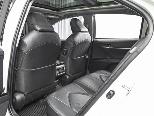 Toyota Camry VIII (XV70) Рестайлинг с пробегом 2022 года, цена 3 049 000 рублей, 49301 км, седан, Автокод Объявления