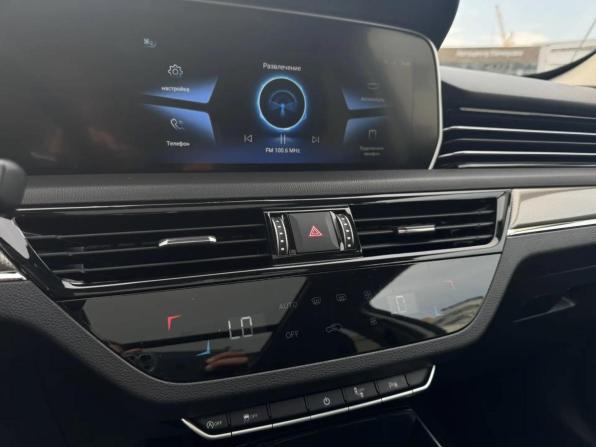 Hongqi HS5 I с пробегом 2023 года, цена 2 599 000 рублей, 24000 км, внедорожник, Автокод Объявления