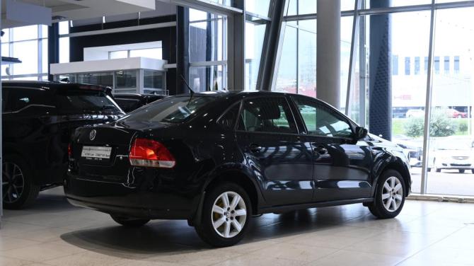 Volkswagen Polo V с пробегом 2013 года, цена 595 000 рублей, 233944 км, седан, Автокод Объявления