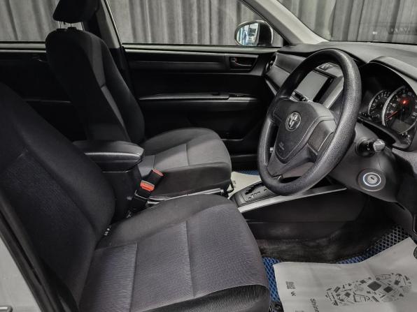 Toyota Corolla XI (E160 E170) Рестайлинг 2 с пробегом 2018 года, цена 1 135 000 рублей, 117000 км, универсал, Автокод Объявления