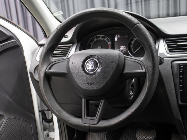 Skoda Rapid I Рестайлинг с пробегом 2017 года, цена 829 000 рублей, 149000 км, лифтбек, Автокод Объявления