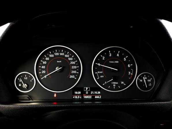 BMW 3 серии VI (F3x) Рестайлинг с пробегом 2018 года, цена 2 500 000 рублей, 169000 км, седан, Автокод Объявления