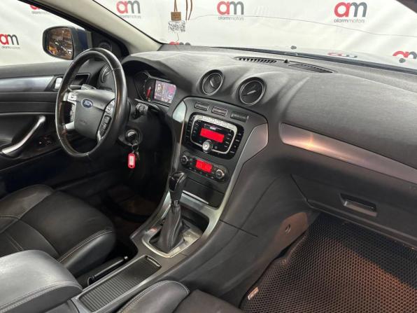 Ford Mondeo IV Рестайлинг с пробегом 2013 года, цена 899 000 рублей, 260000 км, седан, Автокод Объявления