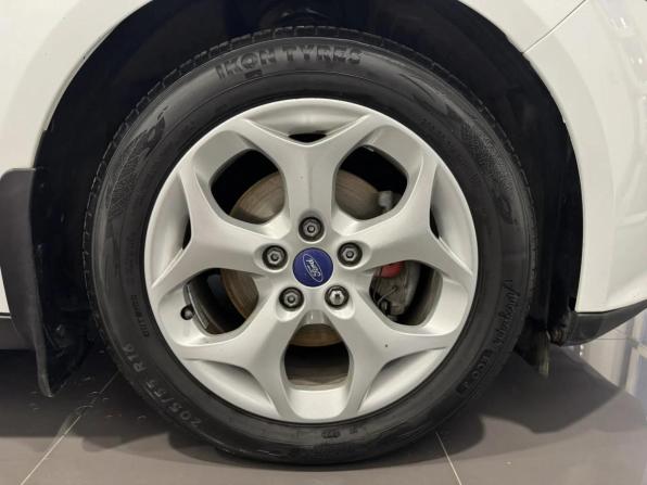 Ford Focus III с пробегом 2013 года, цена 690 000 рублей, 175641 км, хэтчбек, Автокод Объявления