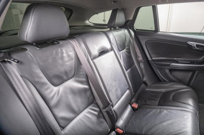 Volvo V60 I с пробегом 2012 года, цена 1 429 000 рублей, 31500 км, универсал, Автокод Объявления