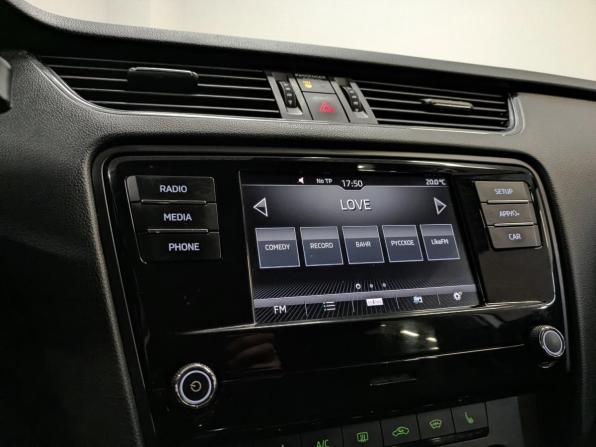 Skoda Octavia III (A7) Рестайлинг с пробегом 2019 года, цена 1 250 000 рублей, 171353 км, лифтбек, Автокод Объявления