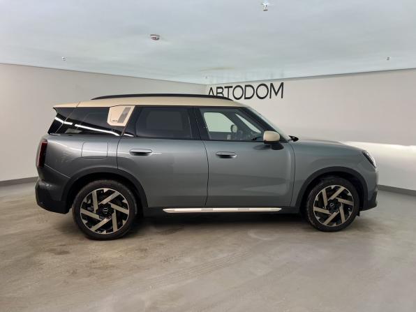 Mini Countryman III с пробегом 2024 года, цена 6 690 000 рублей, 4900 км, внедорожник, Автокод Объявления
