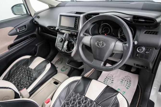 Toyota Wish II Рестайлинг с пробегом 2016 года, цена 1 849 000 рублей, 85650 км, минивэн, Автокод Объявления