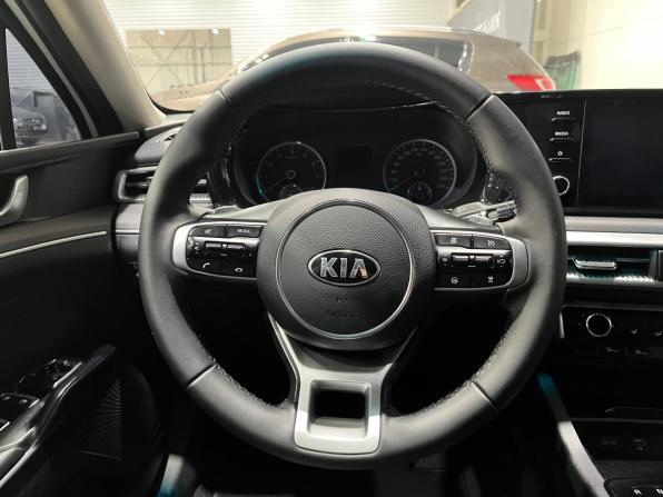 Kia K5 III с пробегом 2021 года, цена 2 330 000 рублей, 97305 км, седан, Автокод Объявления