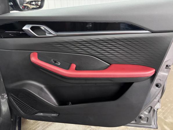 Geely Coolray I Рестайлинг с пробегом 2024 года, цена 2 280 000 рублей, 12000 км, внедорожник, Автокод Объявления
