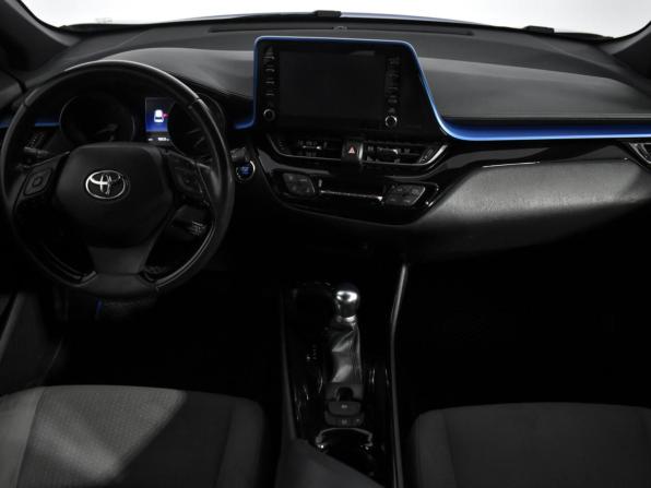 Toyota C-HR I с пробегом 2018 года, цена 1 900 000 рублей, 90632 км, внедорожник, Автокод Объявления
