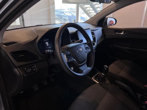 Hyundai Solaris II Рестайлинг с пробегом 2021 года, цена 1 629 000 рублей, 91795 км, седан, Автокод Объявления