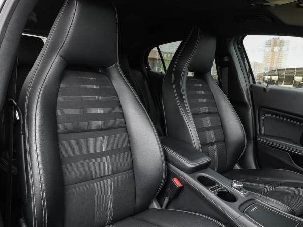 Mercedes-Benz GLA I (X156) Рестайлинг с пробегом 2019 года, цена 2 798 000 рублей, 90424 км, внедорожник, Автокод Объявления