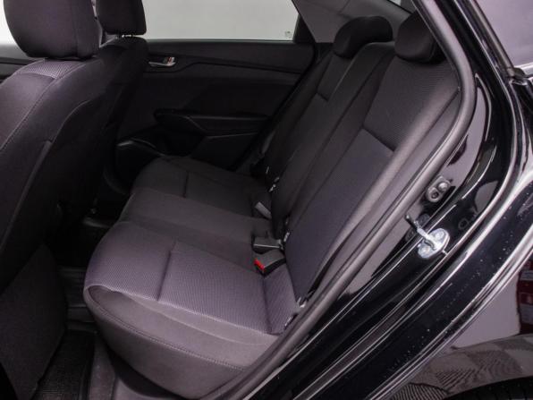 Hyundai Solaris II с пробегом 2018 года, цена 1 290 000 рублей, 90751 км, седан, Автокод Объявления