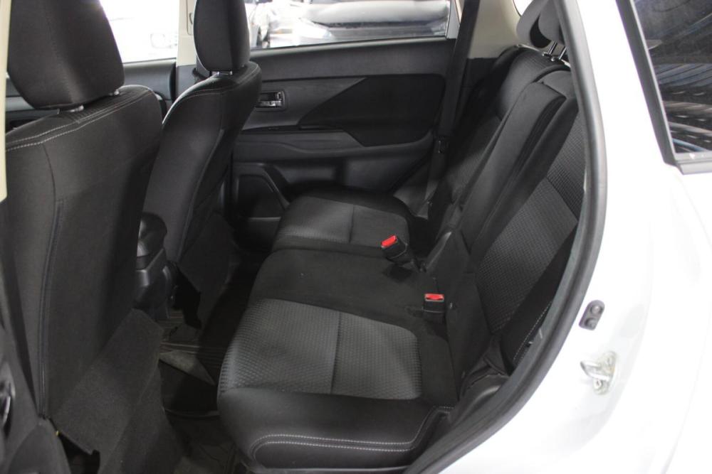 Mitsubishi Outlander III Рестайлинг 2 Санкт-Петербург  - изображение 16