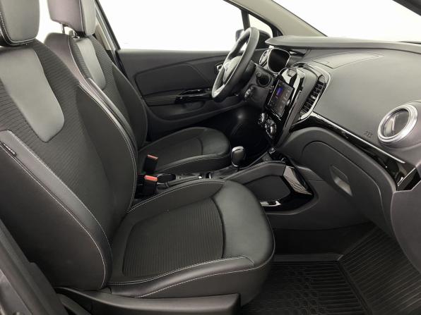 Renault Kaptur I Рестайлинг с пробегом 2021 года, цена 1 755 000 рублей, 52920 км, внедорожник, Автокод Объявления