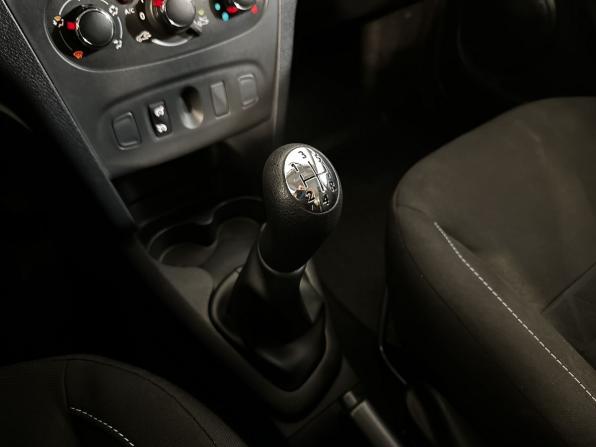 Renault Sandero II с пробегом 2018 года, цена 1 229 900 рублей, 57904 км, хэтчбек, Автокод Объявления