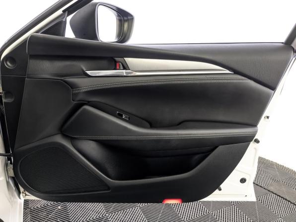 Mazda 6 III (GJ) Рестайлинг 2 с пробегом 2019 года, цена 2 380 000 рублей, 89233 км, седан, Автокод Объявления