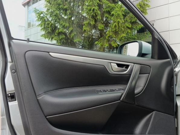 Volvo S60 I Рестайлинг с пробегом 2006 года, цена 699 000 рублей, 258683 км, седан, Автокод Объявления