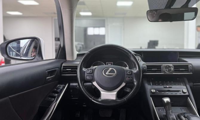 Lexus IS III Рестайлинг с пробегом 2018 года, цена 2 399 000 рублей, 135823 км, седан, Автокод Объявления