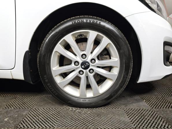 Kia Ceed II Рестайлинг с пробегом 2017 года, цена 1 115 000 рублей, 249284 км, универсал, Автокод Объявления