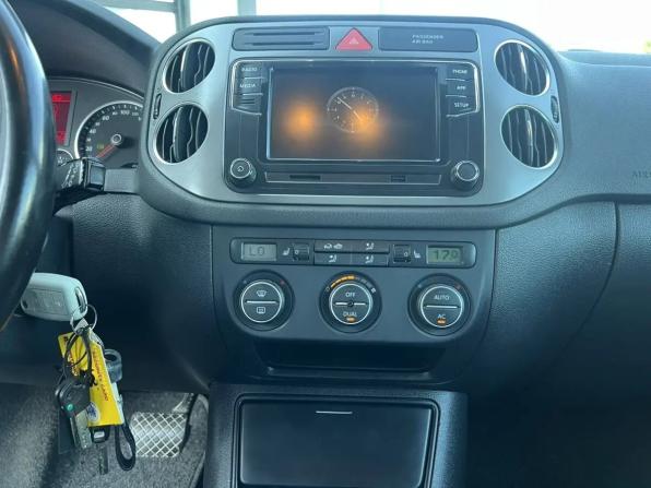 Volkswagen Tiguan I с пробегом 2009 года, цена 833 500 рублей, 258242 км, внедорожник, Автокод Объявления