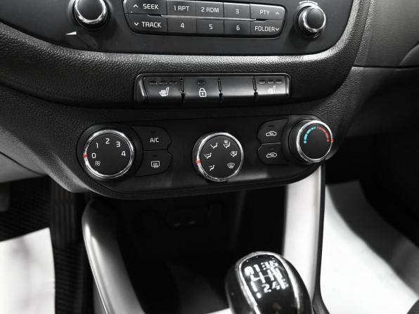 Kia Ceed II с пробегом 2015 года, цена 923 000 рублей, 187243 км, хэтчбек, Автокод Объявления