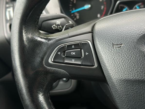 Ford Kuga II Рестайлинг с пробегом 2017 года, цена 1 599 000 рублей, 116271 км, внедорожник, Автокод Объявления
