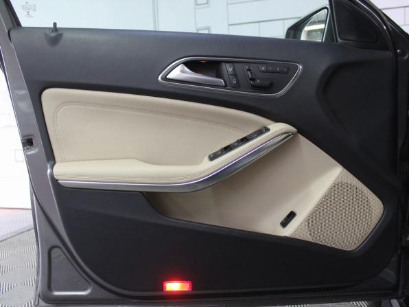 Mercedes-Benz GLA I (X156) с пробегом 2014 года, цена 1 650 000 рублей, 180000 км, внедорожник, Автокод Объявления