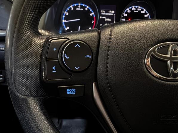 Toyota RAV4 IV (XA40) Рестайлинг с пробегом 2019 года, цена 1 799 000 рублей, 230000 км, внедорожник, Автокод Объявления
