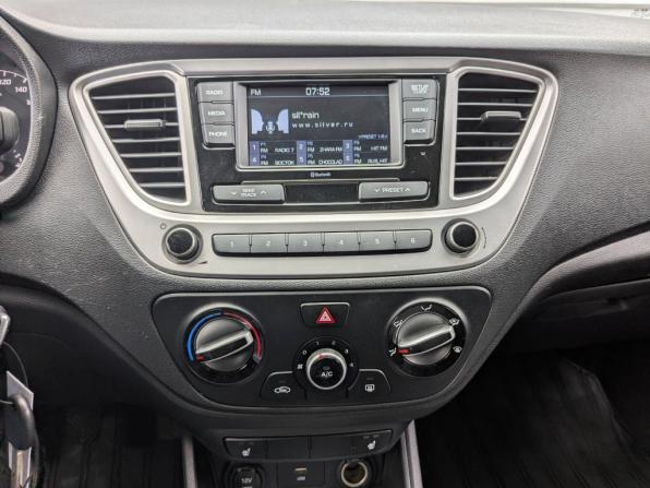 Hyundai Solaris II Рестайлинг с пробегом 2022 года, цена 1 650 000 рублей, 36867 км, седан, Автокод Объявления