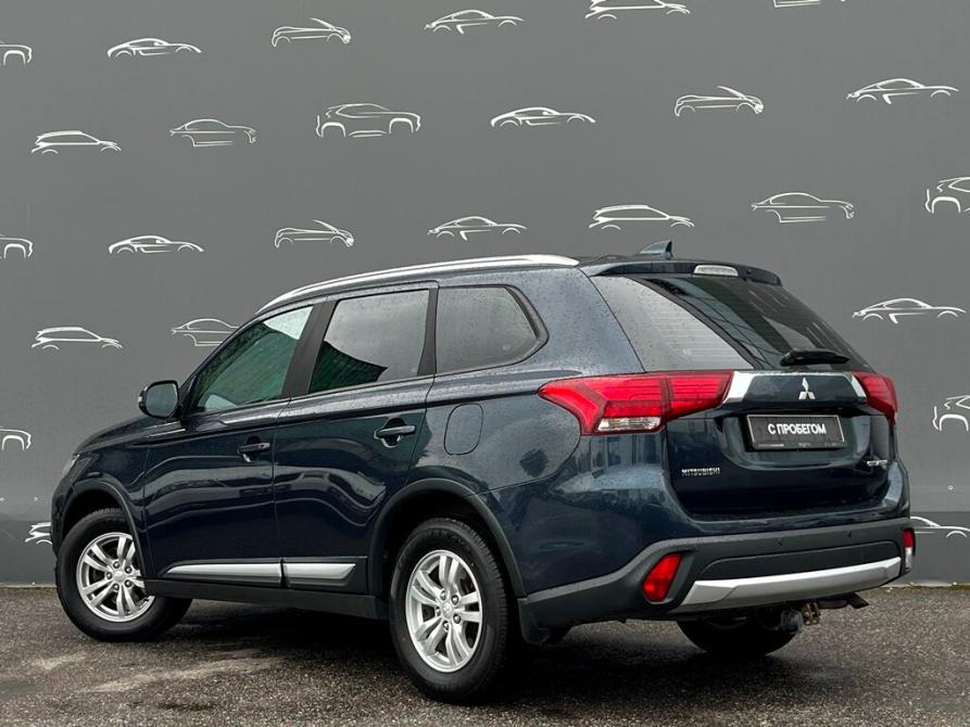 Mitsubishi Outlander III Рестайлинг 2 Санкт-Петербург  - изображение 4