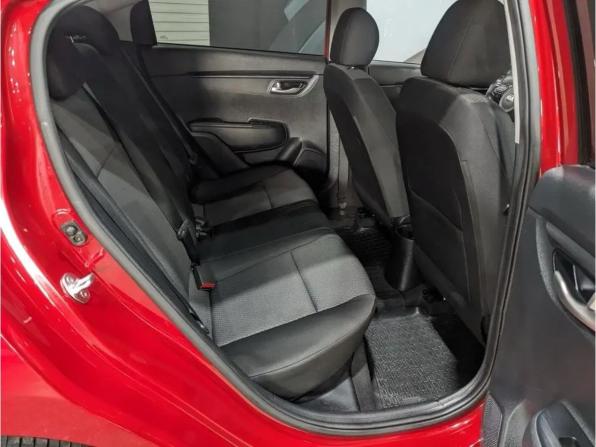 Kia Rio IV Рестайлинг с пробегом 2021 года, цена 1 259 000 рублей, 92000 км, седан, Автокод Объявления