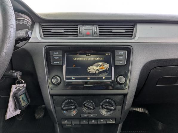 Skoda Rapid I Рестайлинг с пробегом 2019 года, цена 900 000 рублей, 246586 км, лифтбек, Автокод Объявления