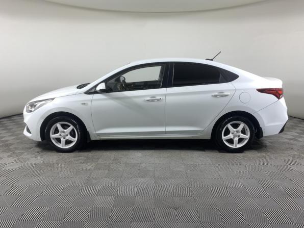 Hyundai Solaris II с пробегом 2017 года, цена 1 195 000 рублей, 134260 км, седан, Автокод Объявления
