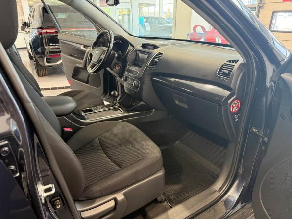 Kia Sorento II Рестайлинг с пробегом 2017 года, цена 1 670 000 рублей, 141150 км, внедорожник, Автокод Объявления