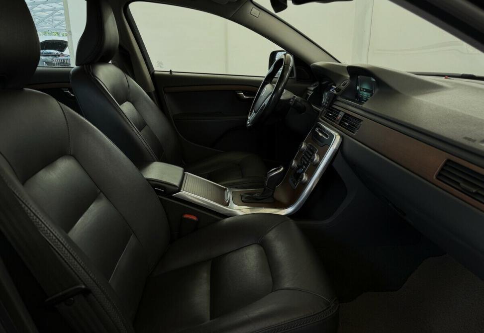 Volvo XC70 II Рестайлинг Москва  - изображение 12