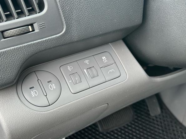 Hyundai H-1 II Рестайлинг с пробегом 2016 года, цена 1 780 000 рублей, 382060 км, минивэн, Автокод Объявления