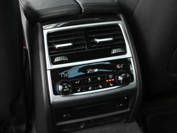 BMW 7 серии VI (G11/G12) с пробегом 2017 года, цена 3 139 000 рублей, 214737 км, седан, Автокод Объявления