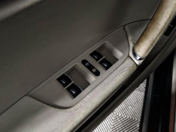 Volkswagen Touareg II с пробегом 2011 года, цена 1 597 890 рублей, 365000 км, внедорожник, Автокод Объявления