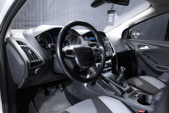Ford Focus III с пробегом 2012 года, цена 930 000 рублей, 135000 км, универсал, Автокод Объявления