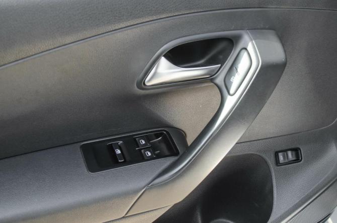 Volkswagen Polo V с пробегом 2011 года, цена 577 000 рублей, 220000 км, седан, Автокод Объявления