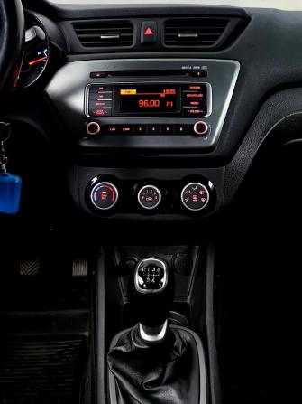 Kia Rio III Рестайлинг с пробегом 2016 года, цена 1 049 000 рублей, 79035 км, хэтчбек, Автокод Объявления