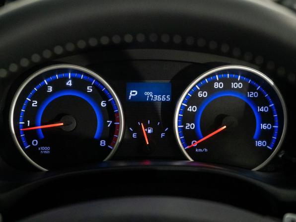 Toyota Wish II Рестайлинг с пробегом 2013 года, цена 1 400 000 рублей, 173660 км, минивэн, Автокод Объявления