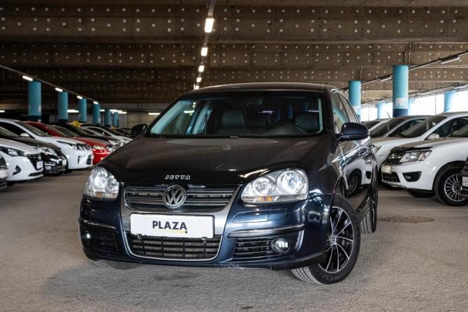 Volkswagen Jetta V с пробегом 2009 года, цена 650 000 рублей, 239023 км, седан, Автокод Объявления