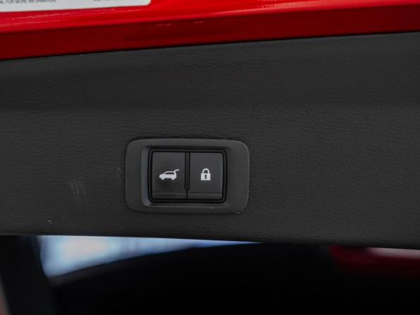 Mitsubishi Outlander IV с пробегом 2023 года, цена 3 946 000 рублей, 30556 км, внедорожник, Автокод Объявления