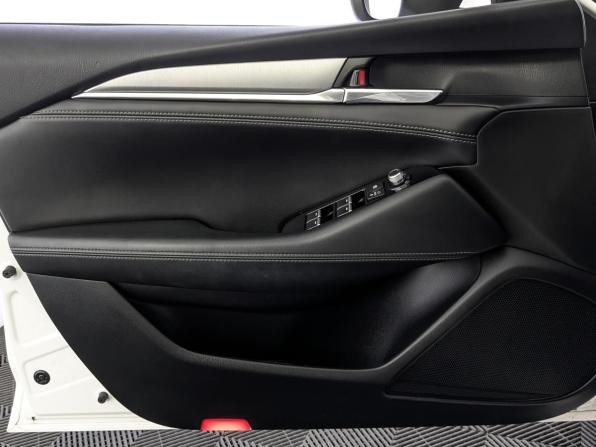 Mazda 6 III (GJ) Рестайлинг 2 с пробегом 2019 года, цена 2 380 000 рублей, 89233 км, седан, Автокод Объявления