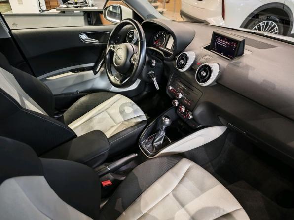 Audi A1 I (8X) с пробегом 2012 года, цена 1 290 000 рублей, 65707 км, хэтчбек, Автокод Объявления